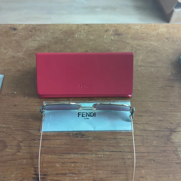 Fendi Gold Glasses with Red Case - www.joarbit.com